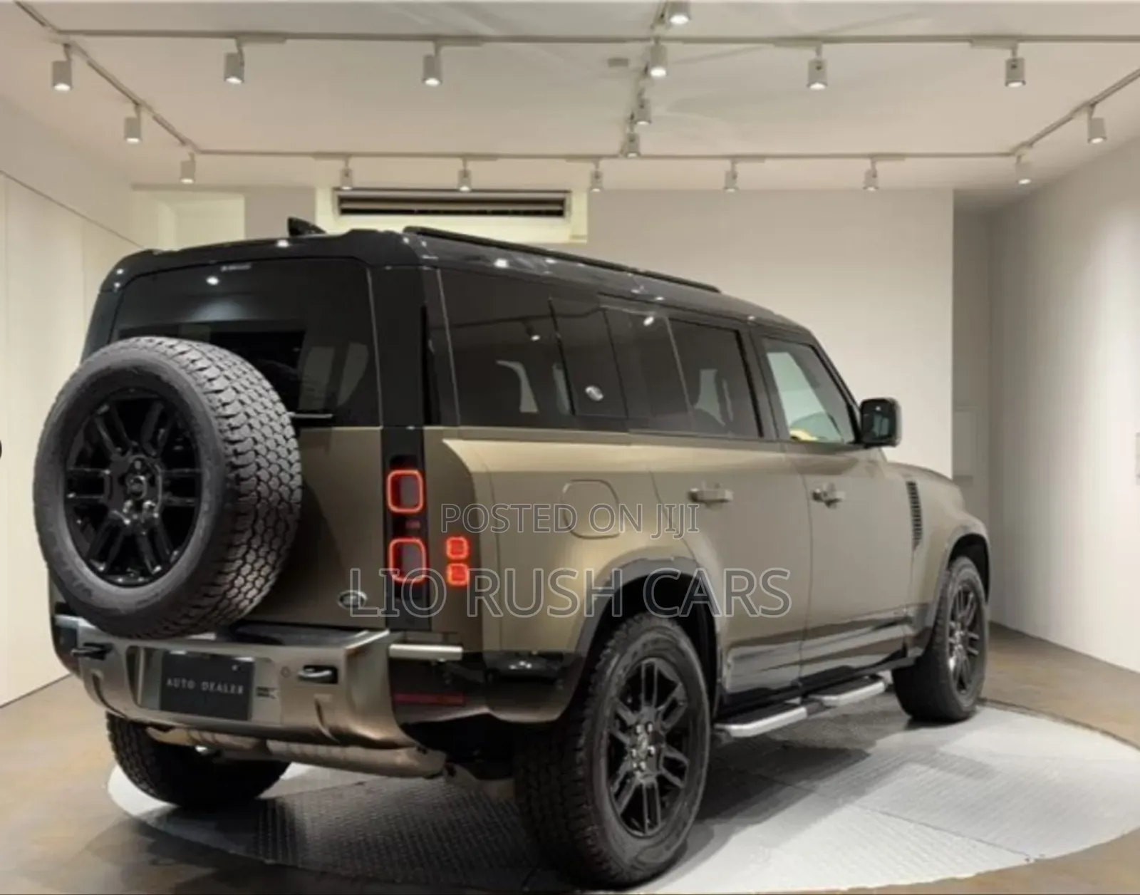Land Rover Defender 2022 Gold