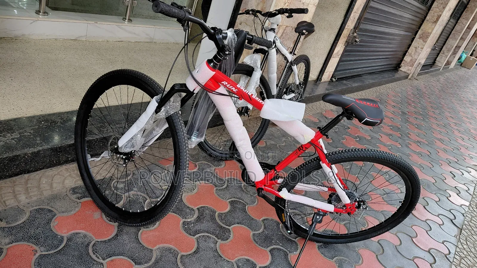Size 29 " Versatile Mountain Bike For Tough Terrain