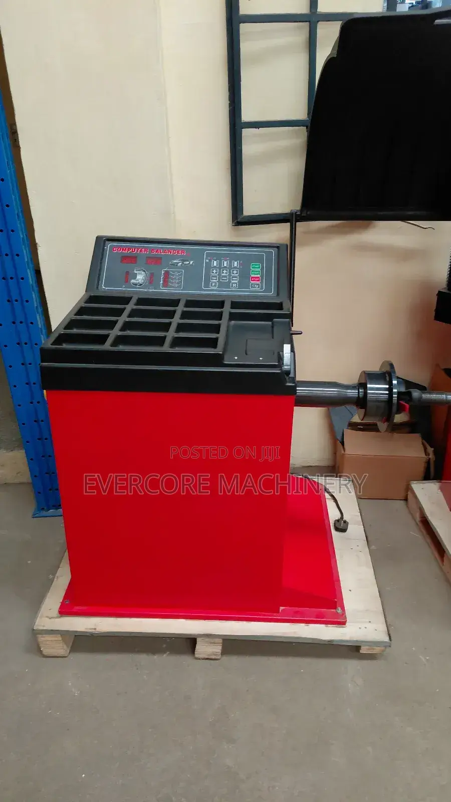 Commercial Wheel Balabcing Machine Sunshine Italy Brand