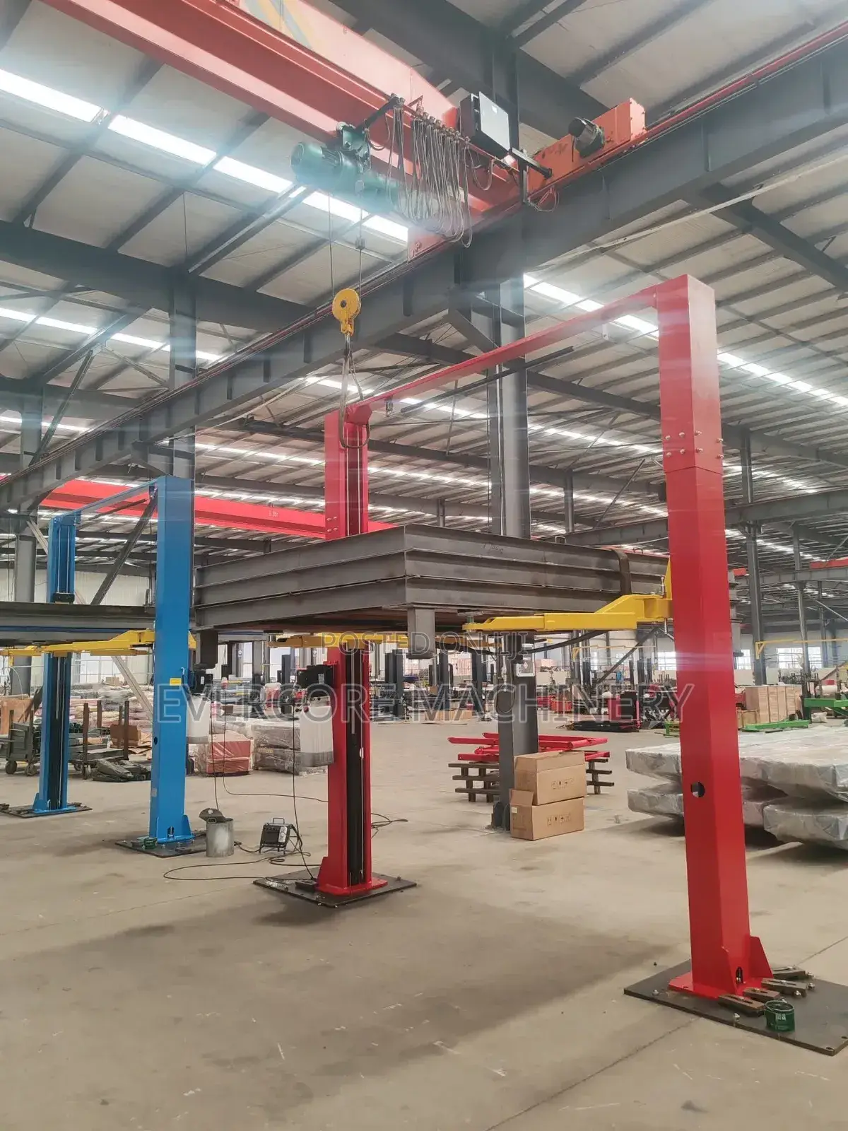Heavy Duty Sunshine Italy 4tonne (4000kg) Two Post Lift Machine.