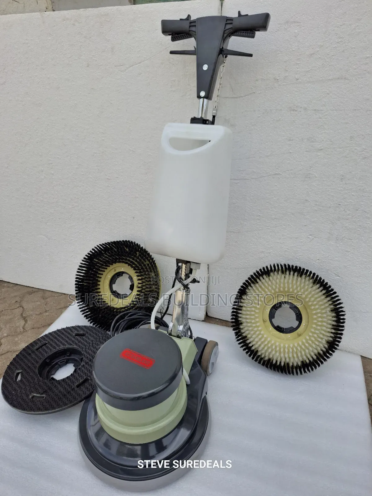Astramilano Floor Scrubbing Machine