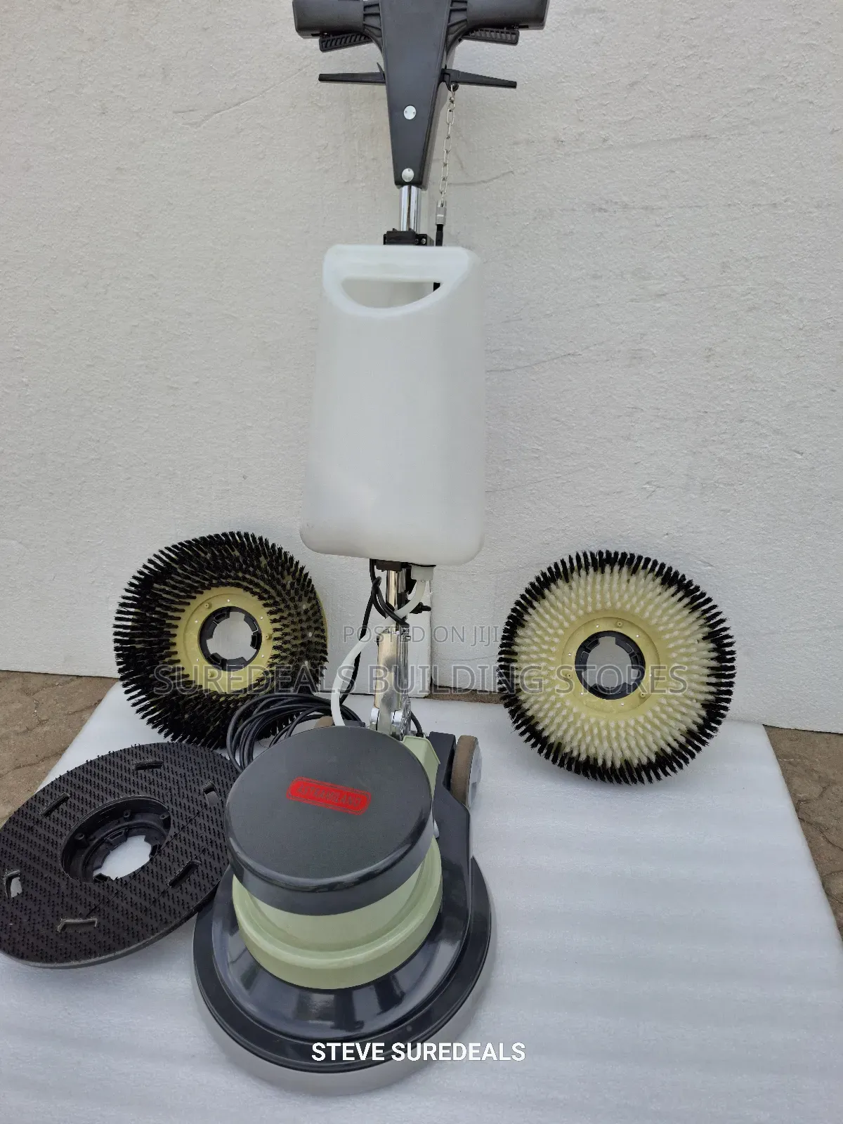 Astramilano Floor Scrubbing Machine