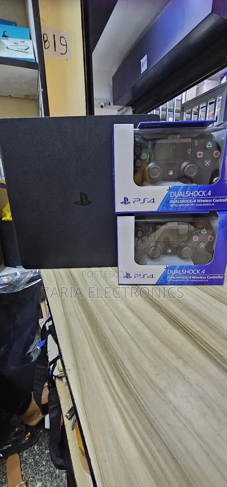 Ps4 Slim With 2 New Controllers, Super Clean