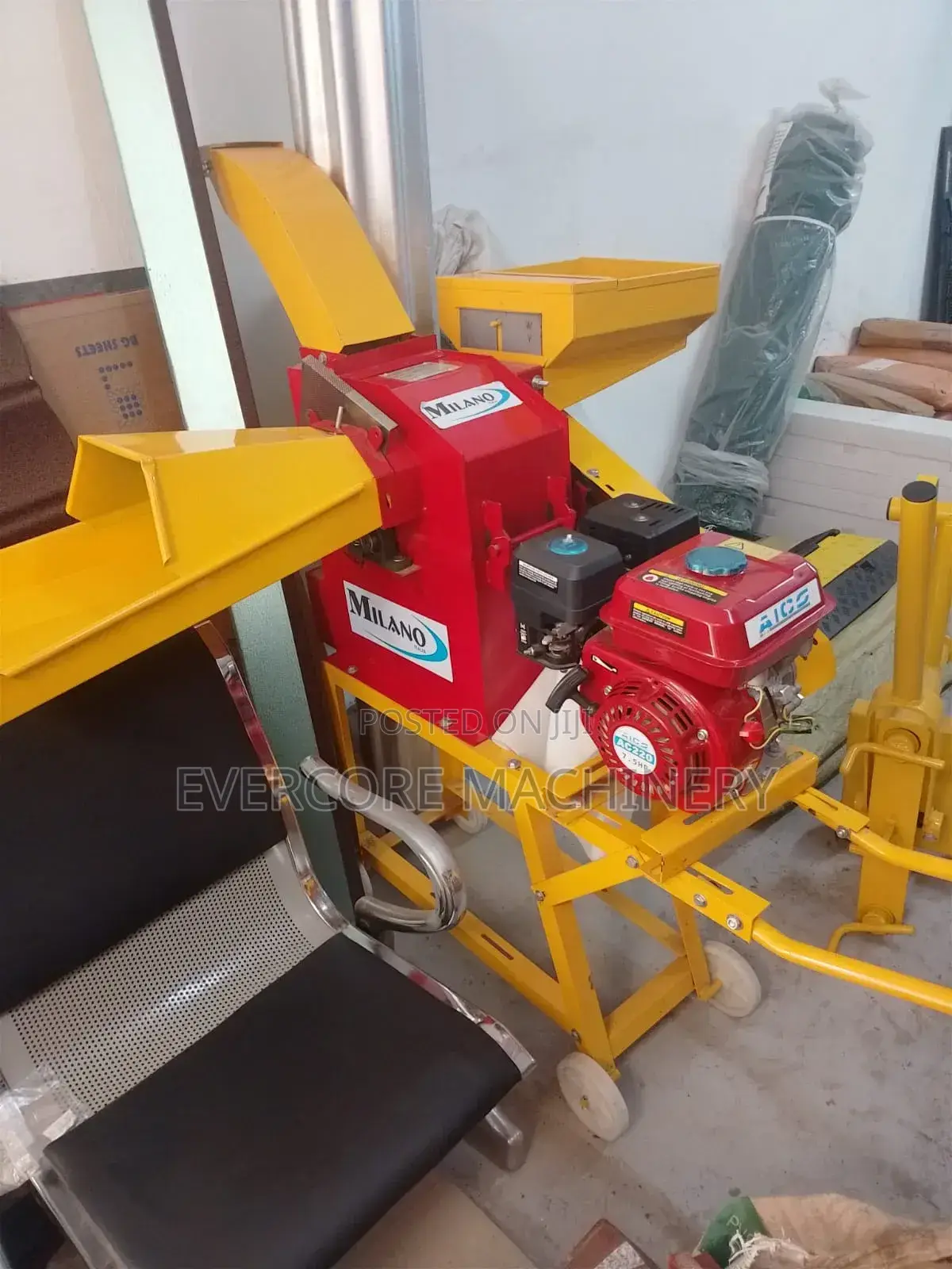 Milano Italia Multipurpose Animal Feedchopper With Petrol Engine.