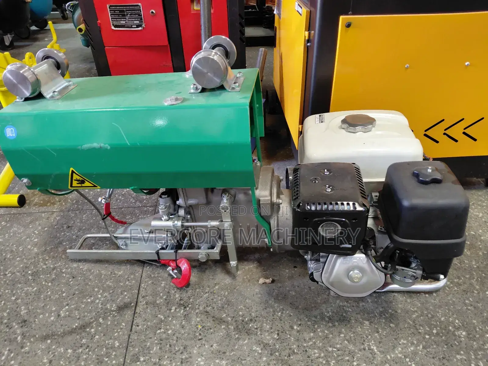 One Tonne Iori Italian Concrete Crane/Hoist With 2 Buckets and Stand