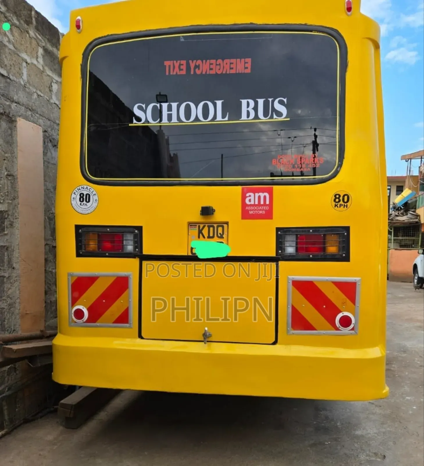 Isuzu NQR 2024 Yellow