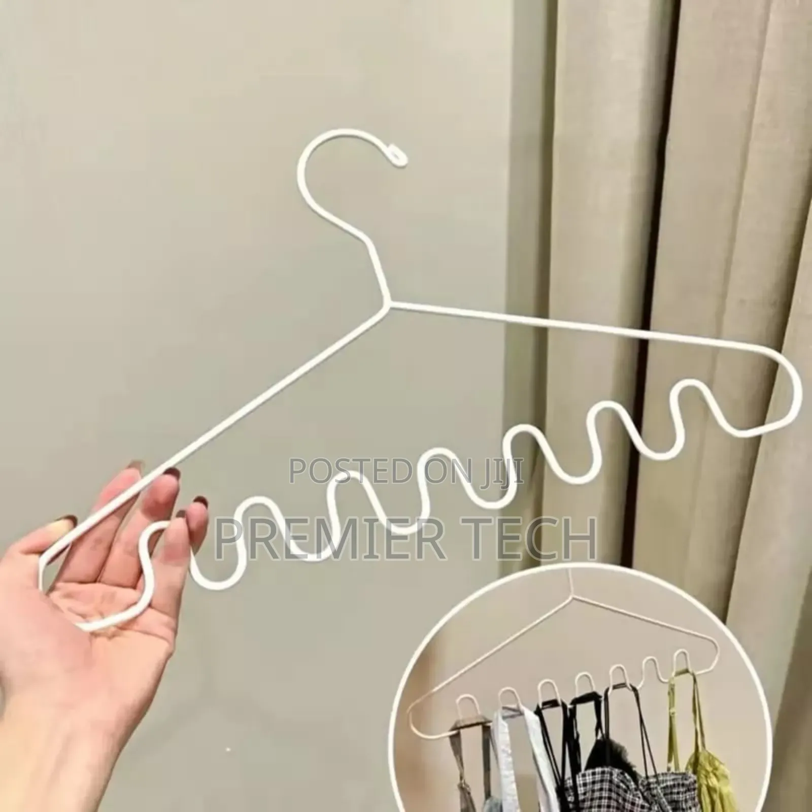 10 Pieces Waves Hanger
.