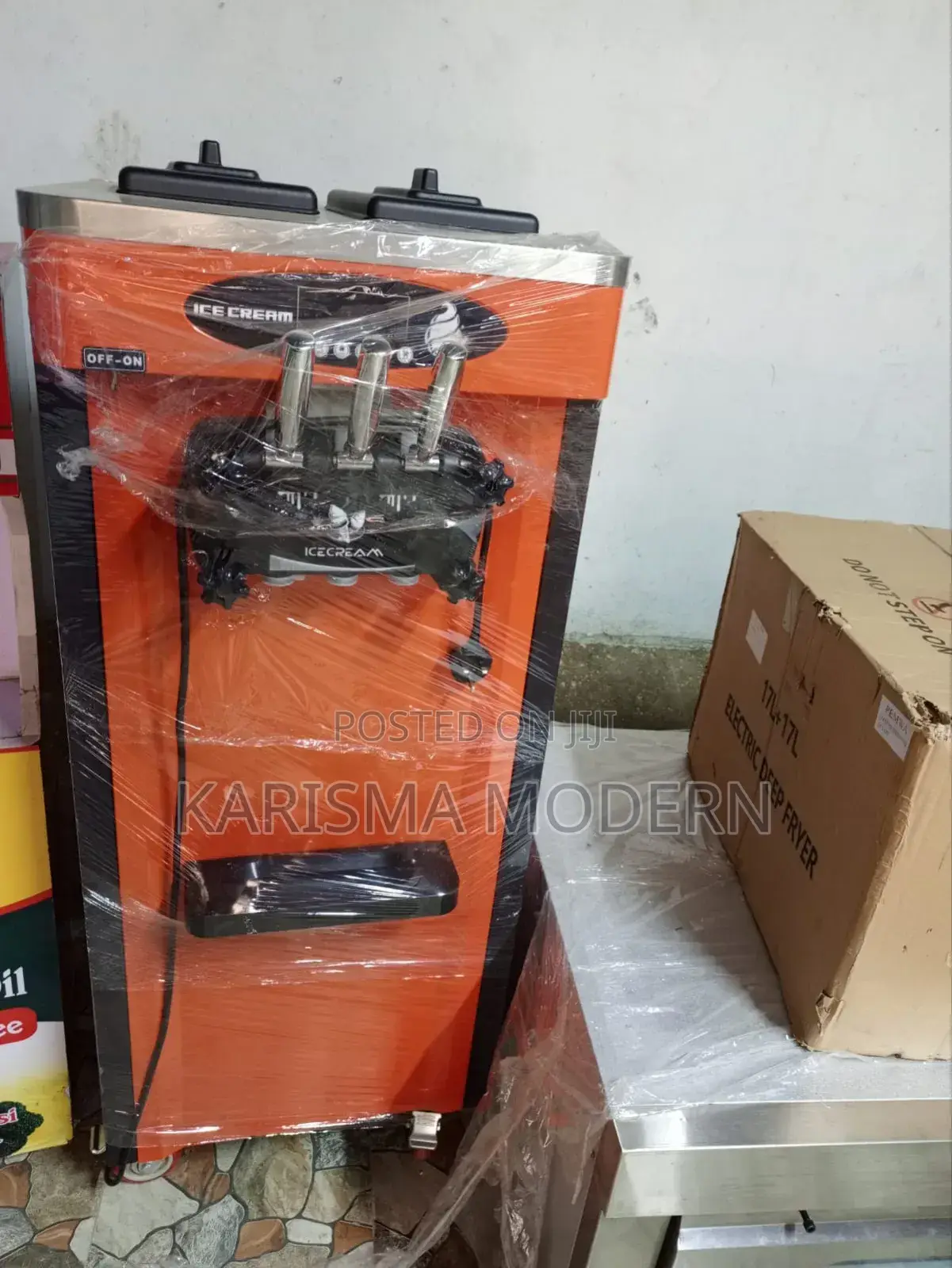 Ice Cream Machine /Dessert Maker