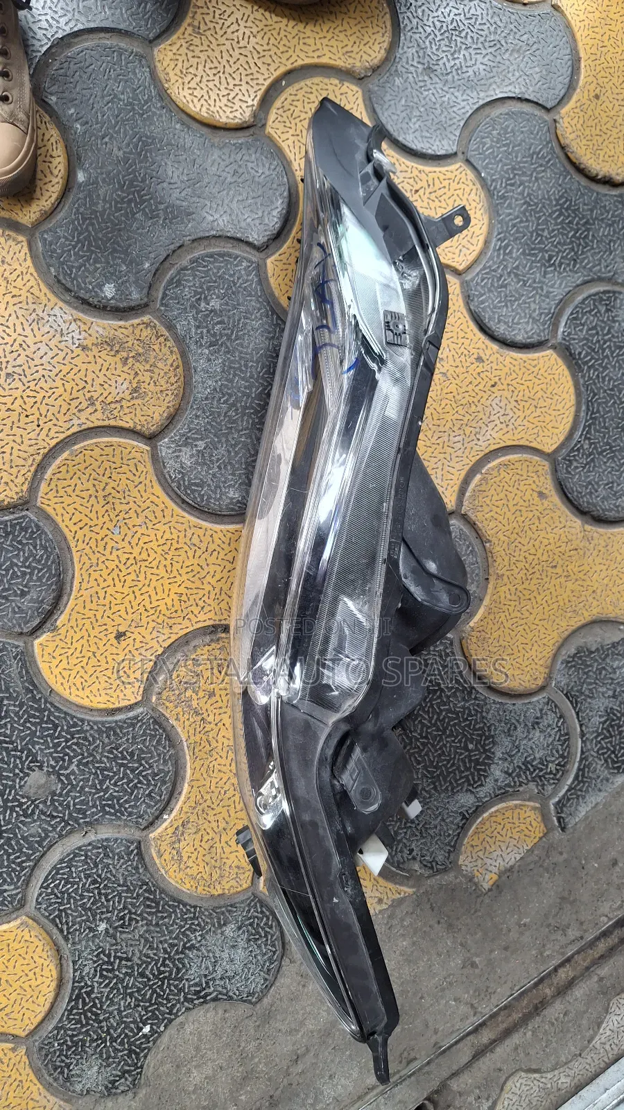 Toyota Harrier Headlight 2014/2015/2016 Part No.147