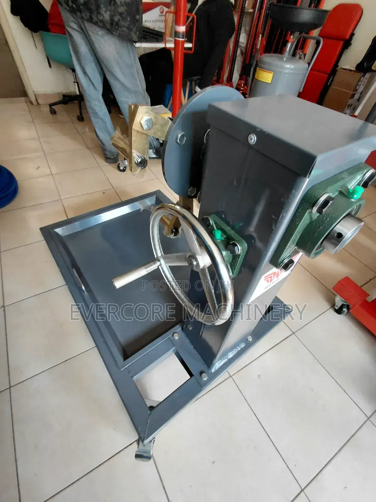 Heavy Duty Manual Big Engine Stand Machine.