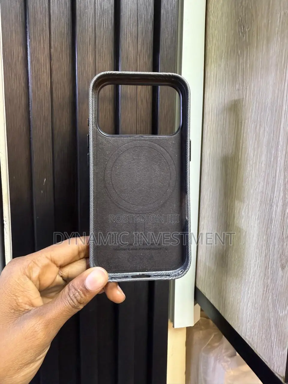 Apple iPhone 17 Pro Techwoven Magsafe Hard Case/Cover-Black