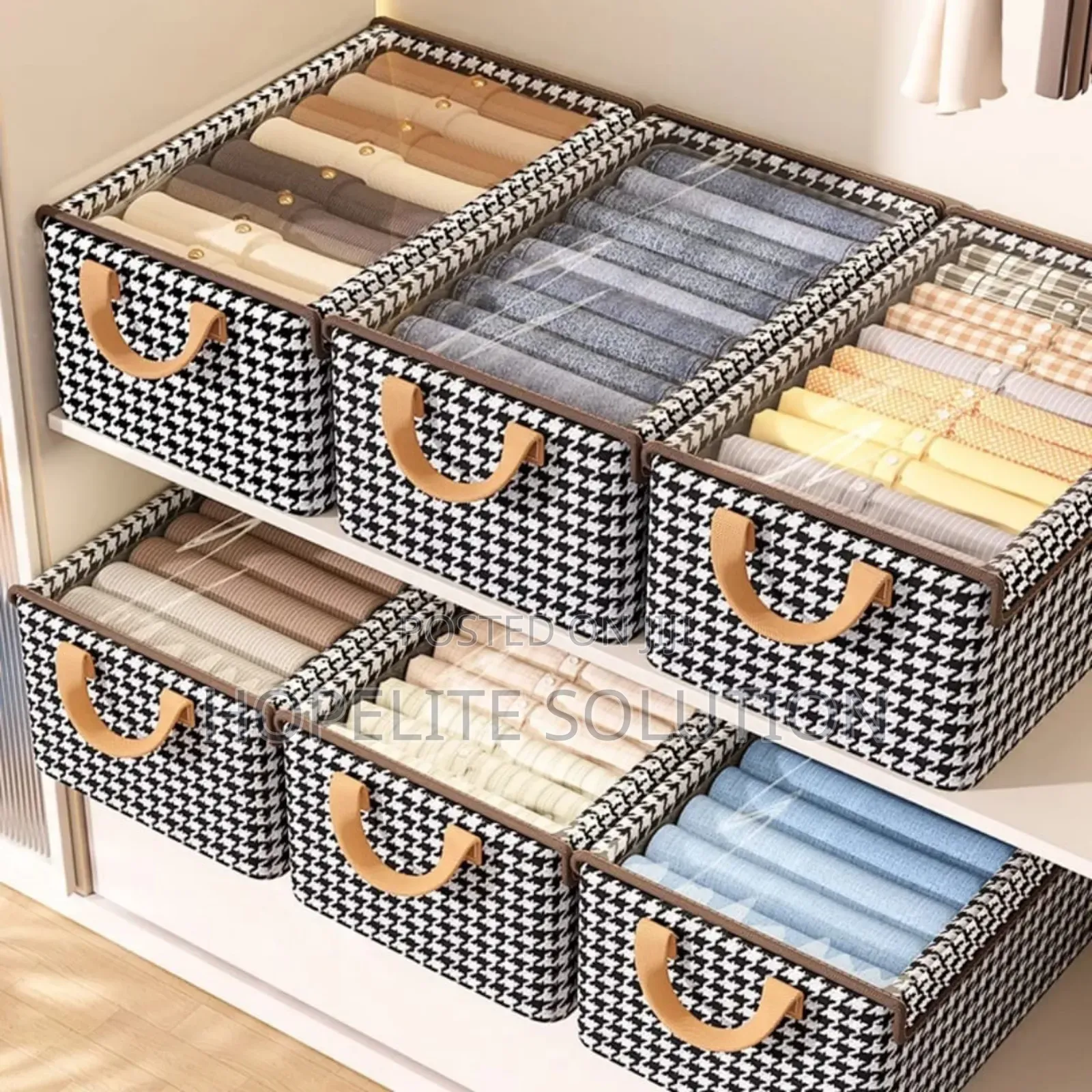 Checked Closet Organizer With Cover