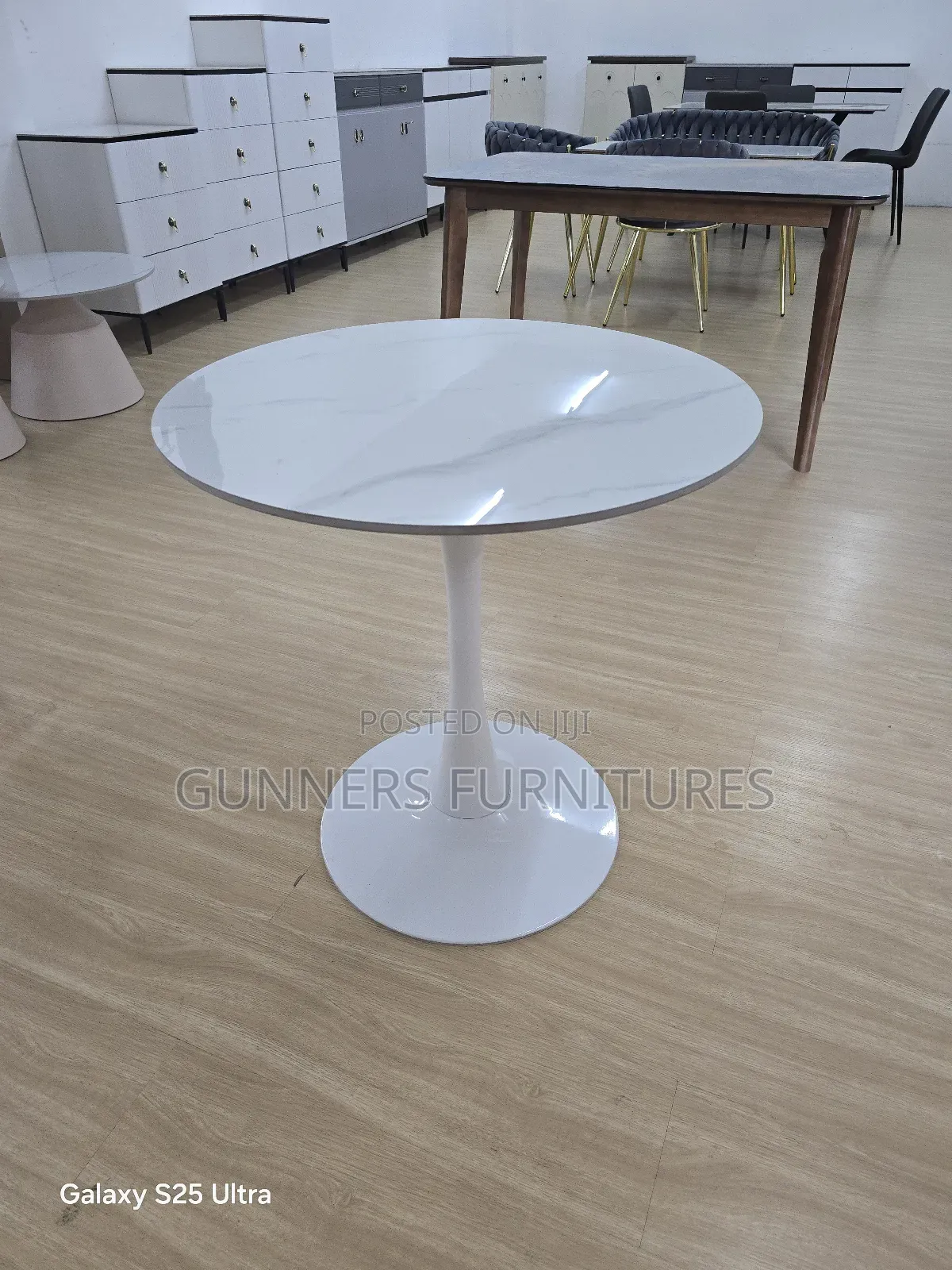 Round Marble Table