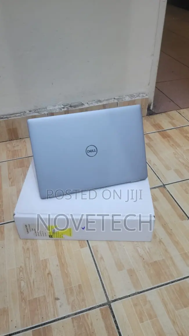 Laptop Dell Latitude 5320 16GB Intel Core I5 SSD 256GB