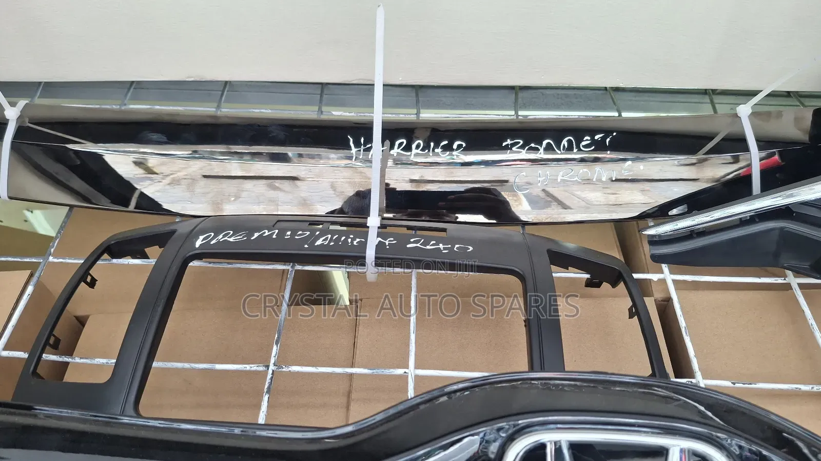 Harrier 2015 Bonnet Chrome