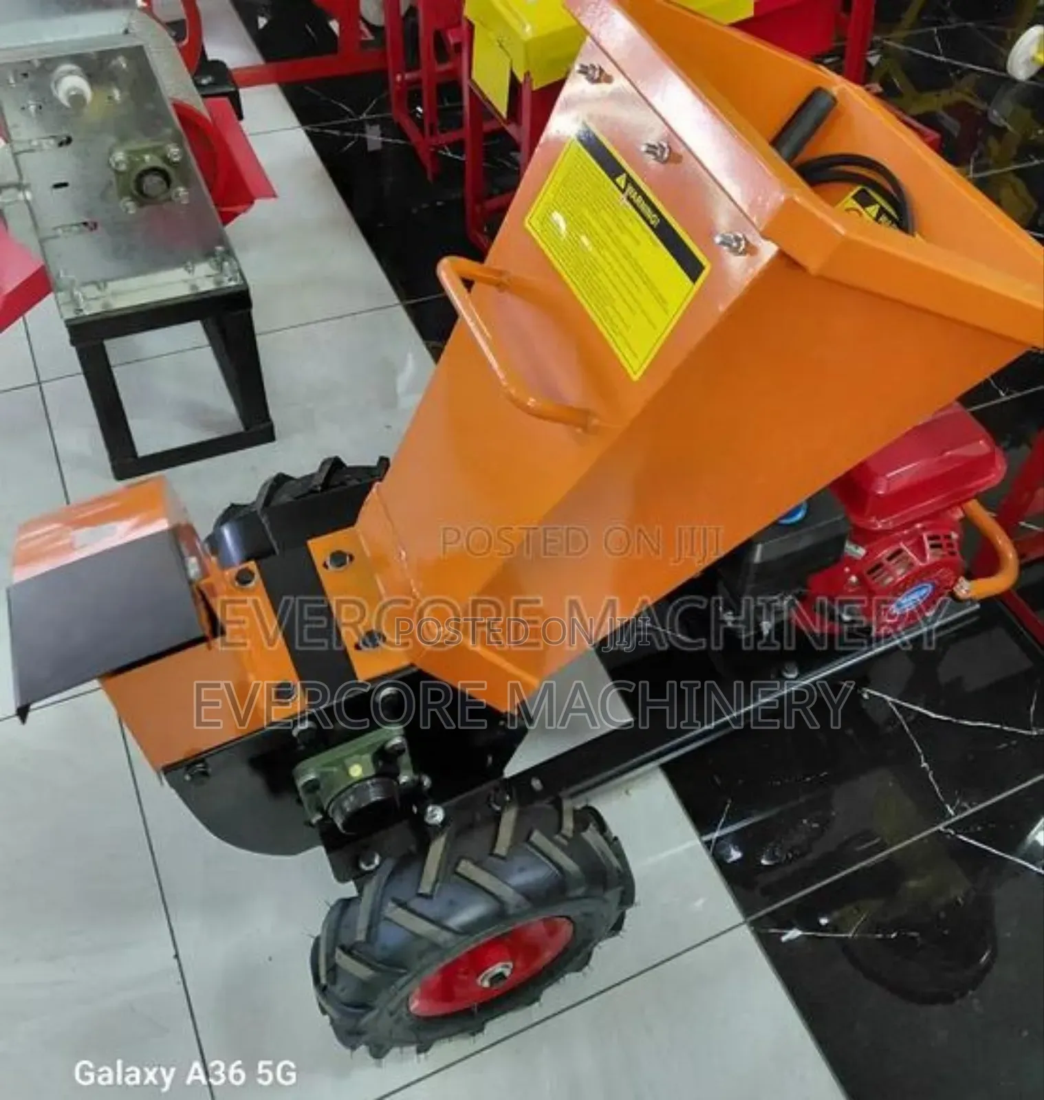 Heavy Duty Mini Woodchipper/Woodchipping Machine.