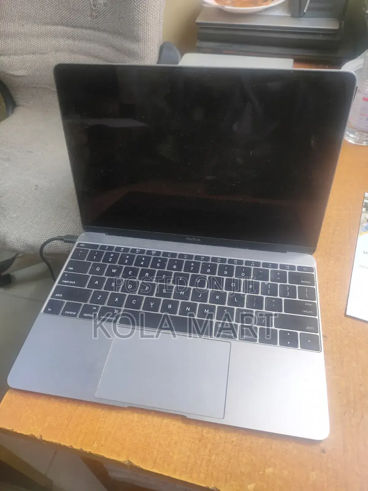Laptop Apple MacBook Air 2024 M3 13-Inch 8GB Intel Core M3 SSD 256GB