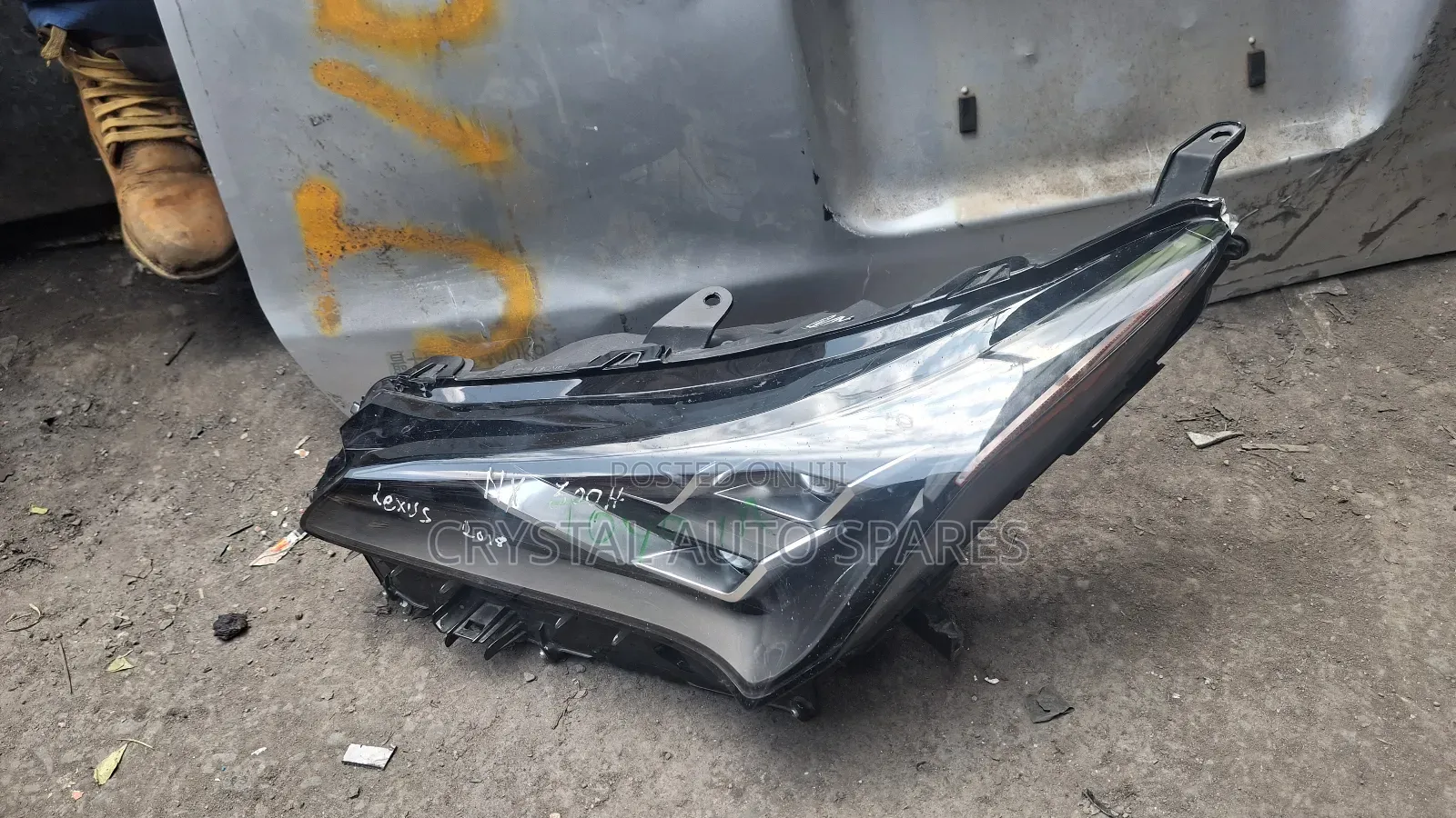 Lexus Nx 300 Headlight