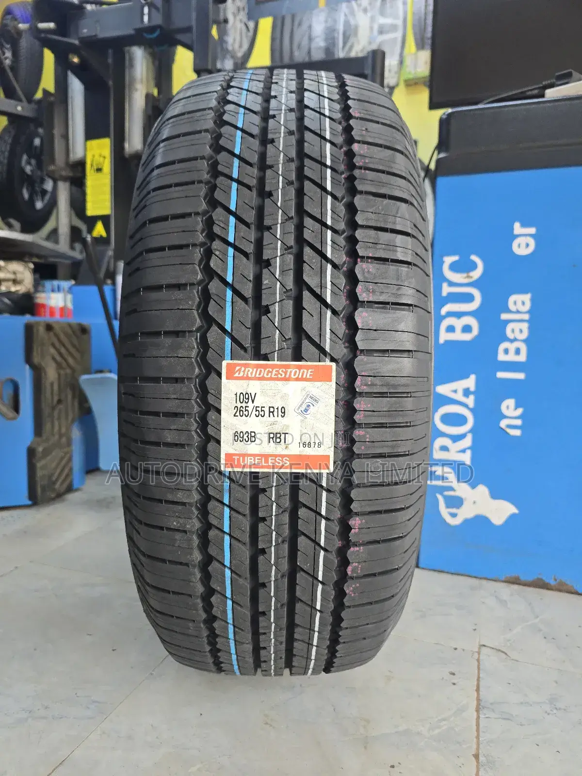 265/55r19 Bridgestone Dueler Tire