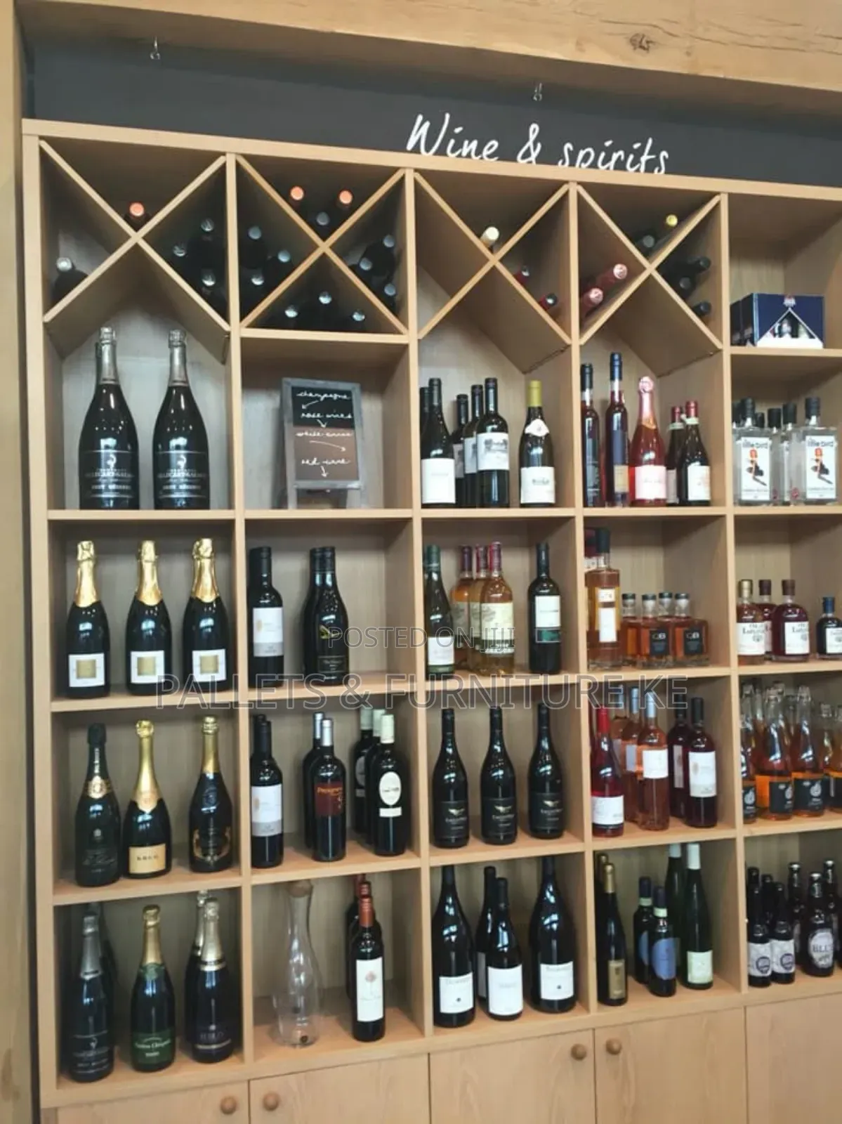 Liquid Lounge Home Bar/Shelving