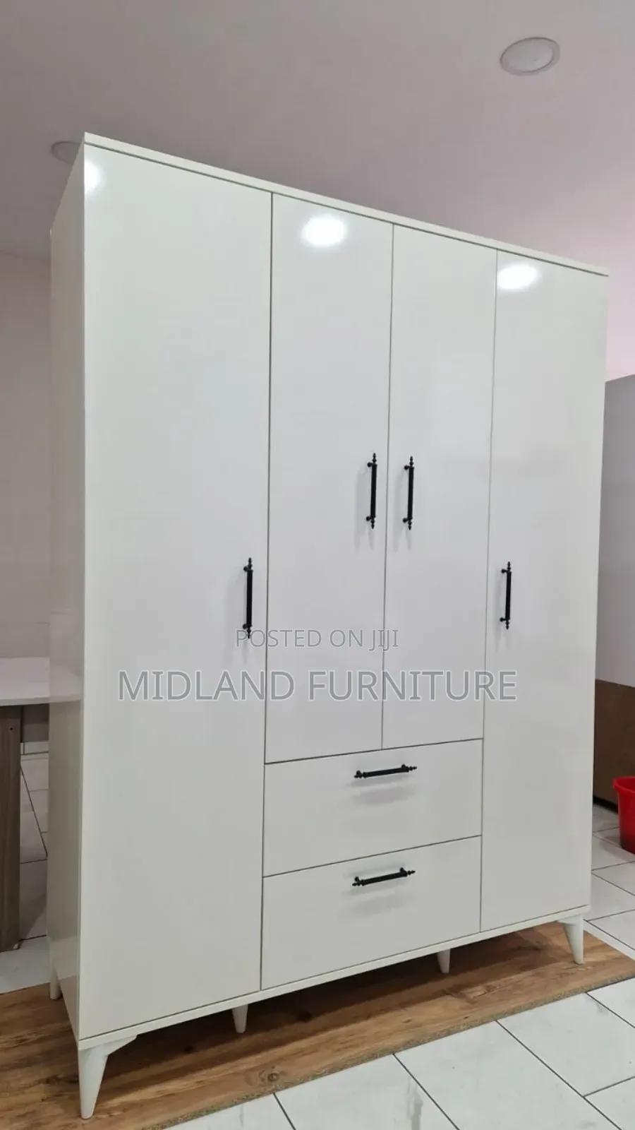 Customized Clothes Wardrobes or Cupboards