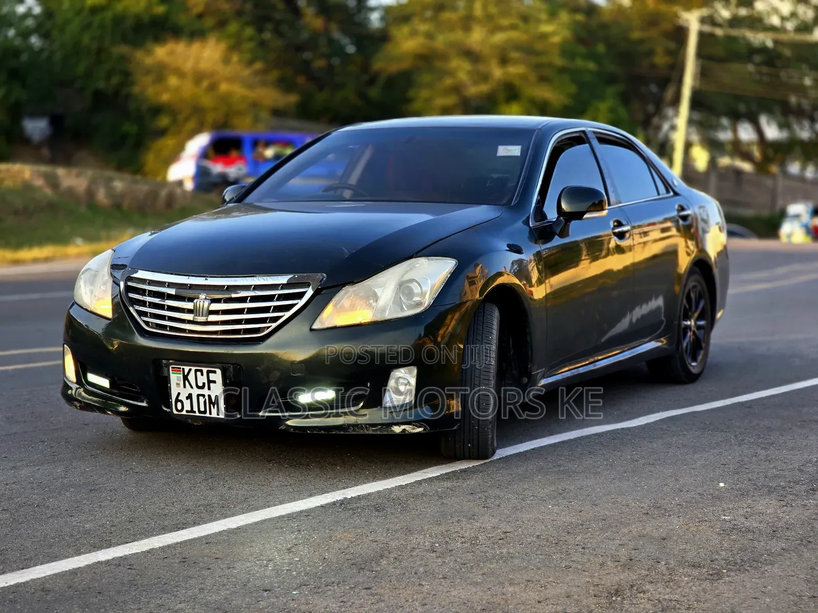 Toyota Crown 2010 Green
