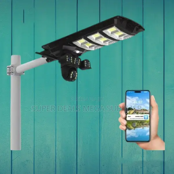 Smart 450 Watts Solar Led Street Light With V380pro PTZ CCTV Camera