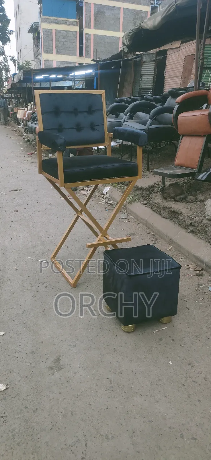 Black And Gold Makeup Chair