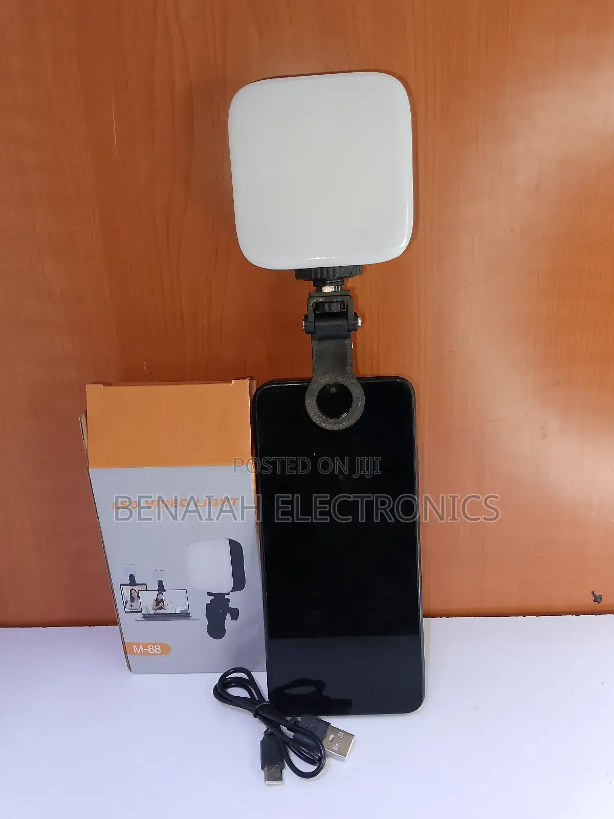 Bright Led Light for Mobile Phones Laptop and Tablets (Rechargeable)