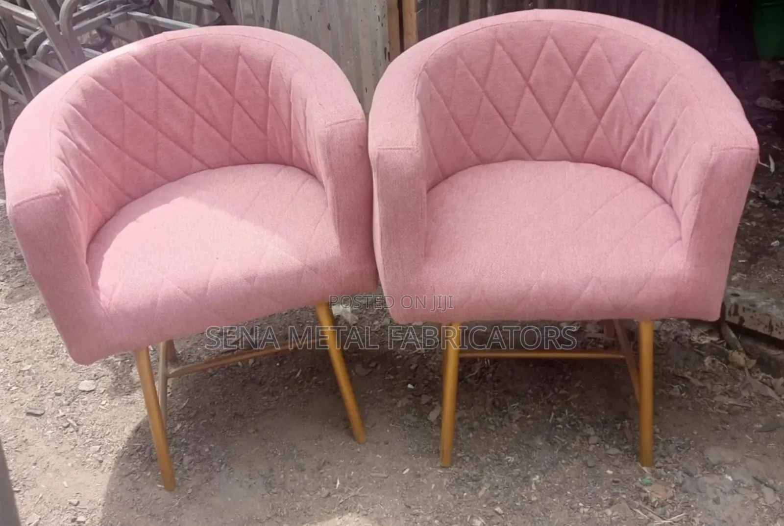 Comfy Salon Chairs for Clients.