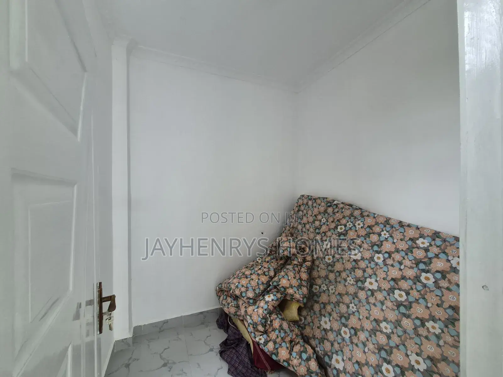 4bdrm Maisonette in Membley Estate for sale