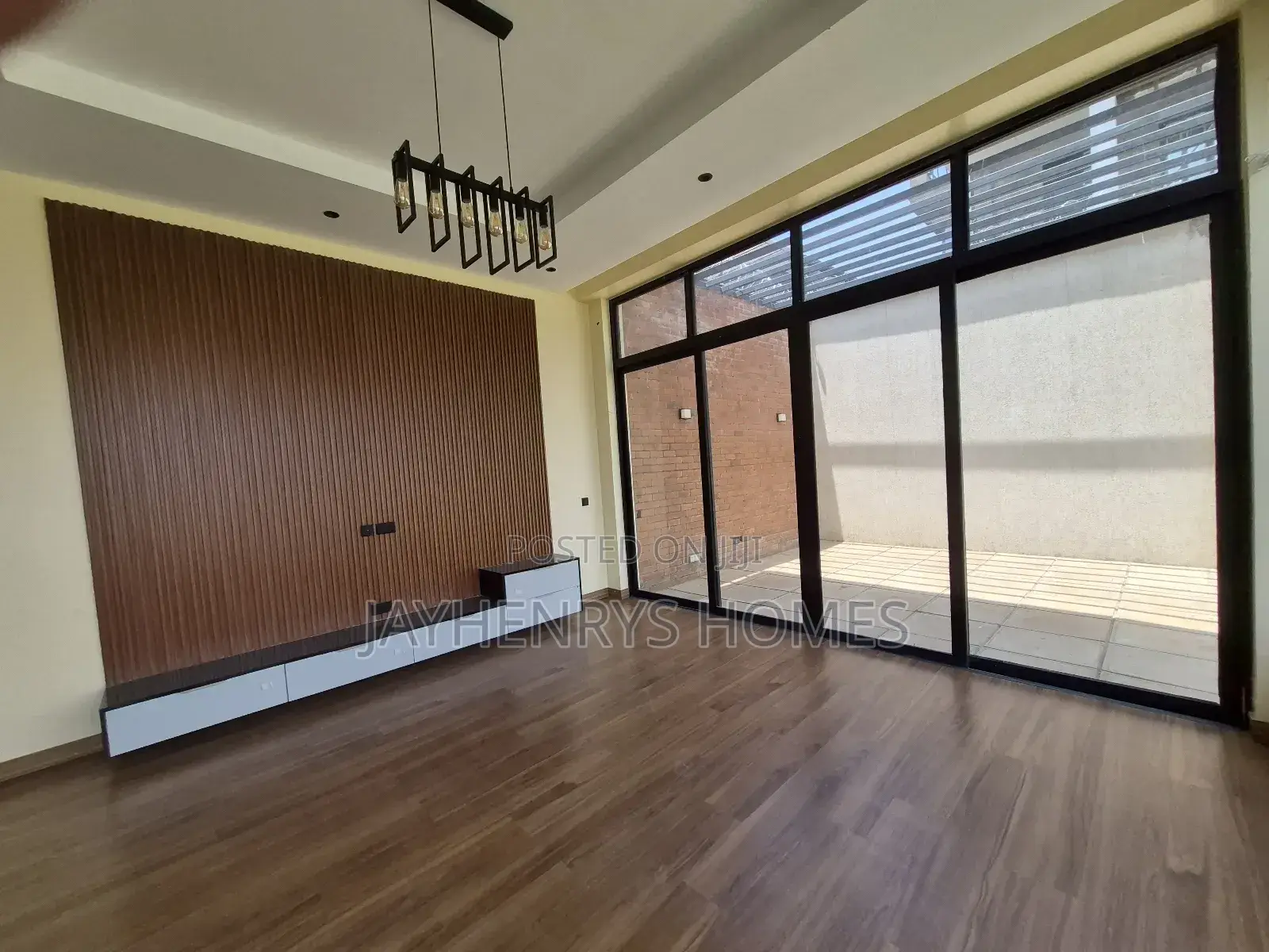 4bdrm House in Membley Estate for sale
