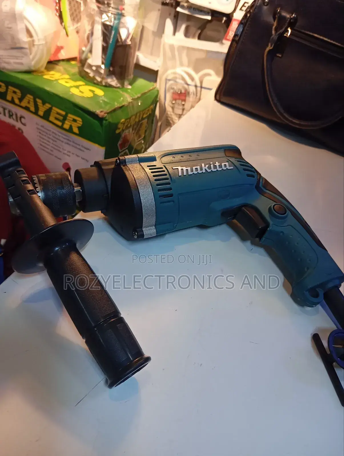 Makita Drill 750 Watts