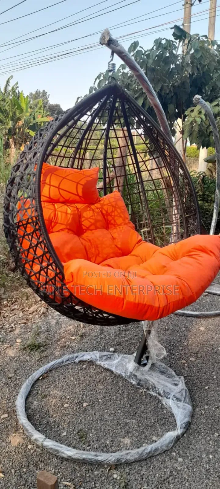 Outdoor Swing Chair in Round