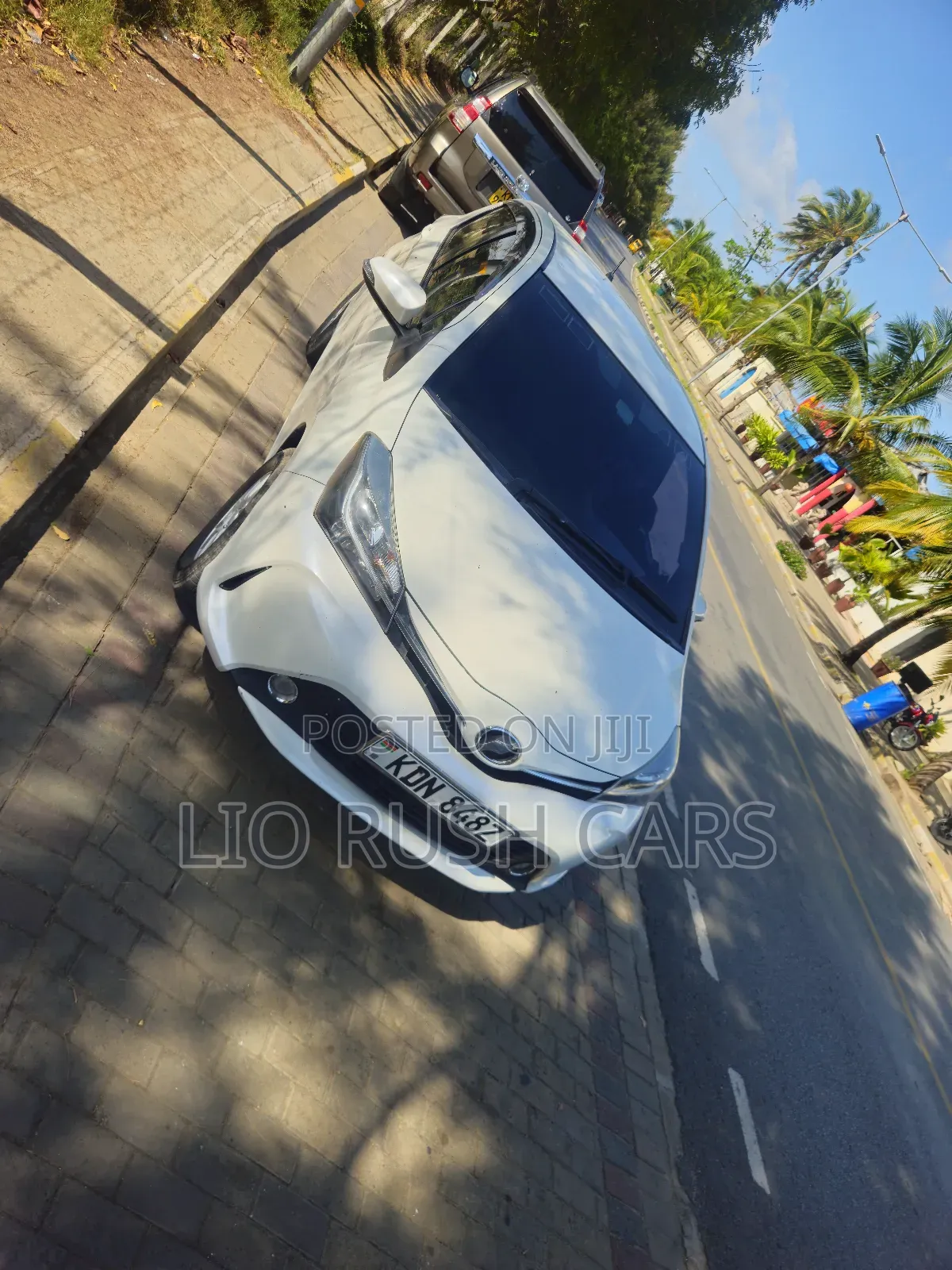 Toyota Vitz 2017 White