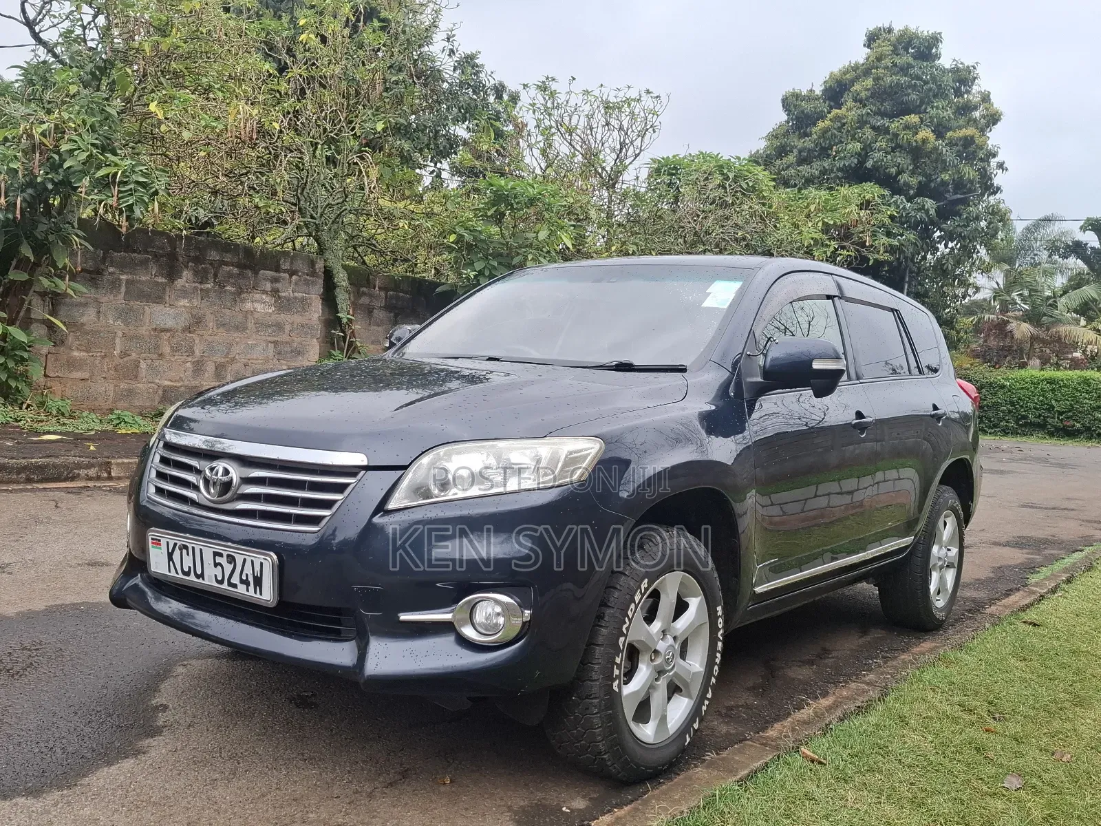 Toyota Vanguard 2012 Gray