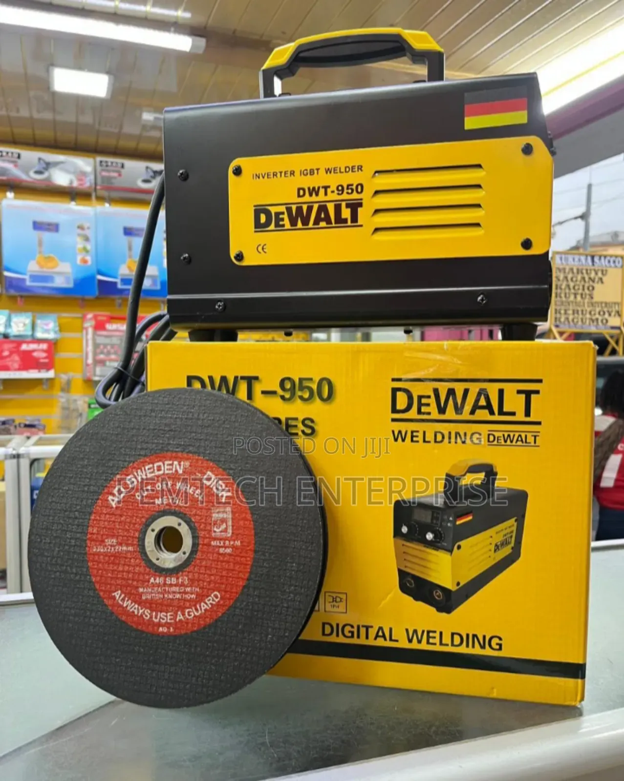 Dewalt DWT-950 Inverter Igbt Welding Machine and a Cutting Disc