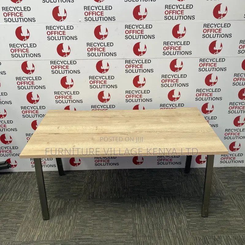 140cm Office Desk With Metallic Legs