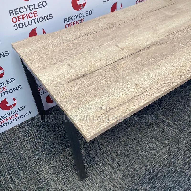 140cm Office Desk With Metallic Legs