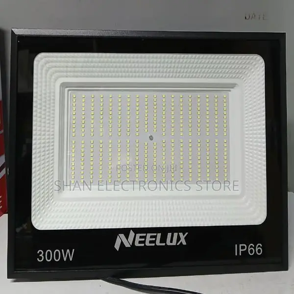 80-240v Neelux Ac Led Floodlight 300 Watts Ip 66