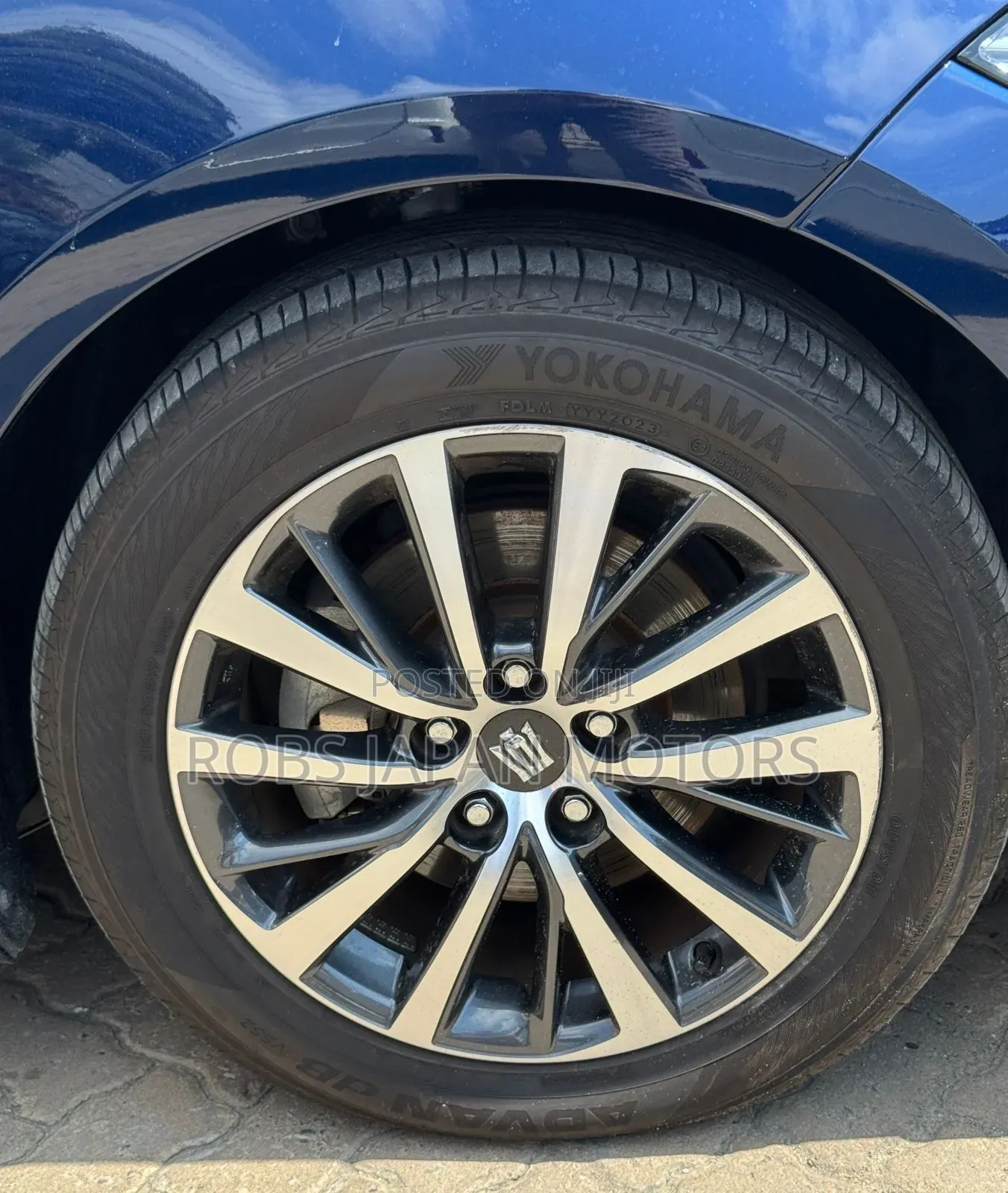 Toyota Crown 2018 Blue