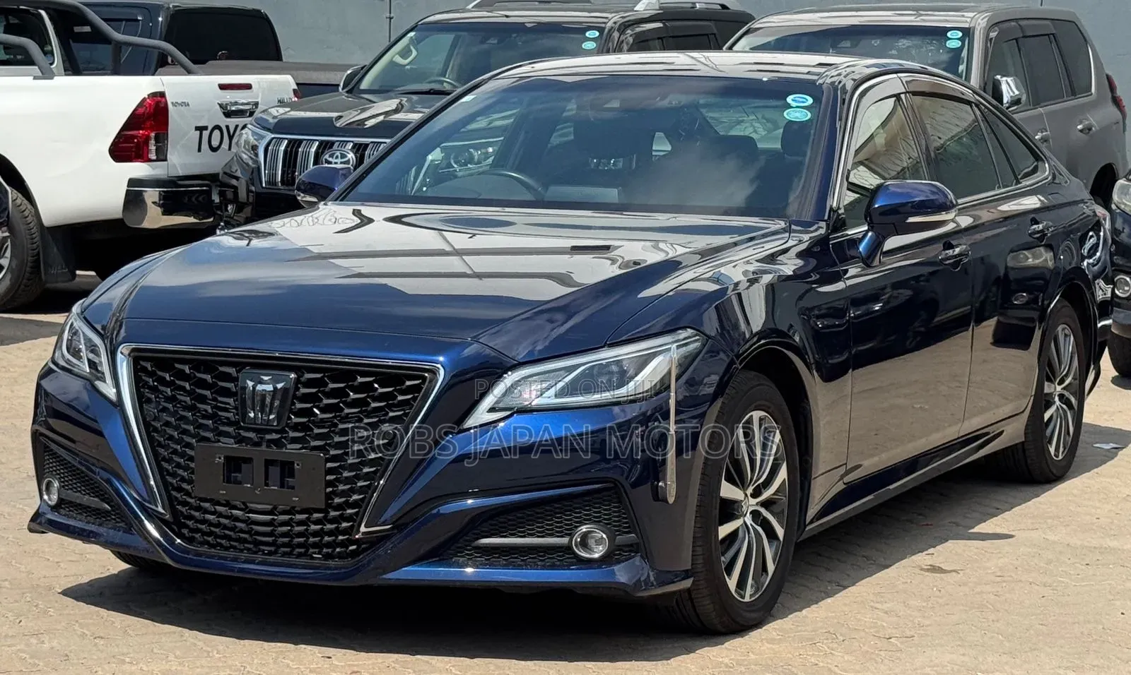 Toyota Crown 2018 Blue