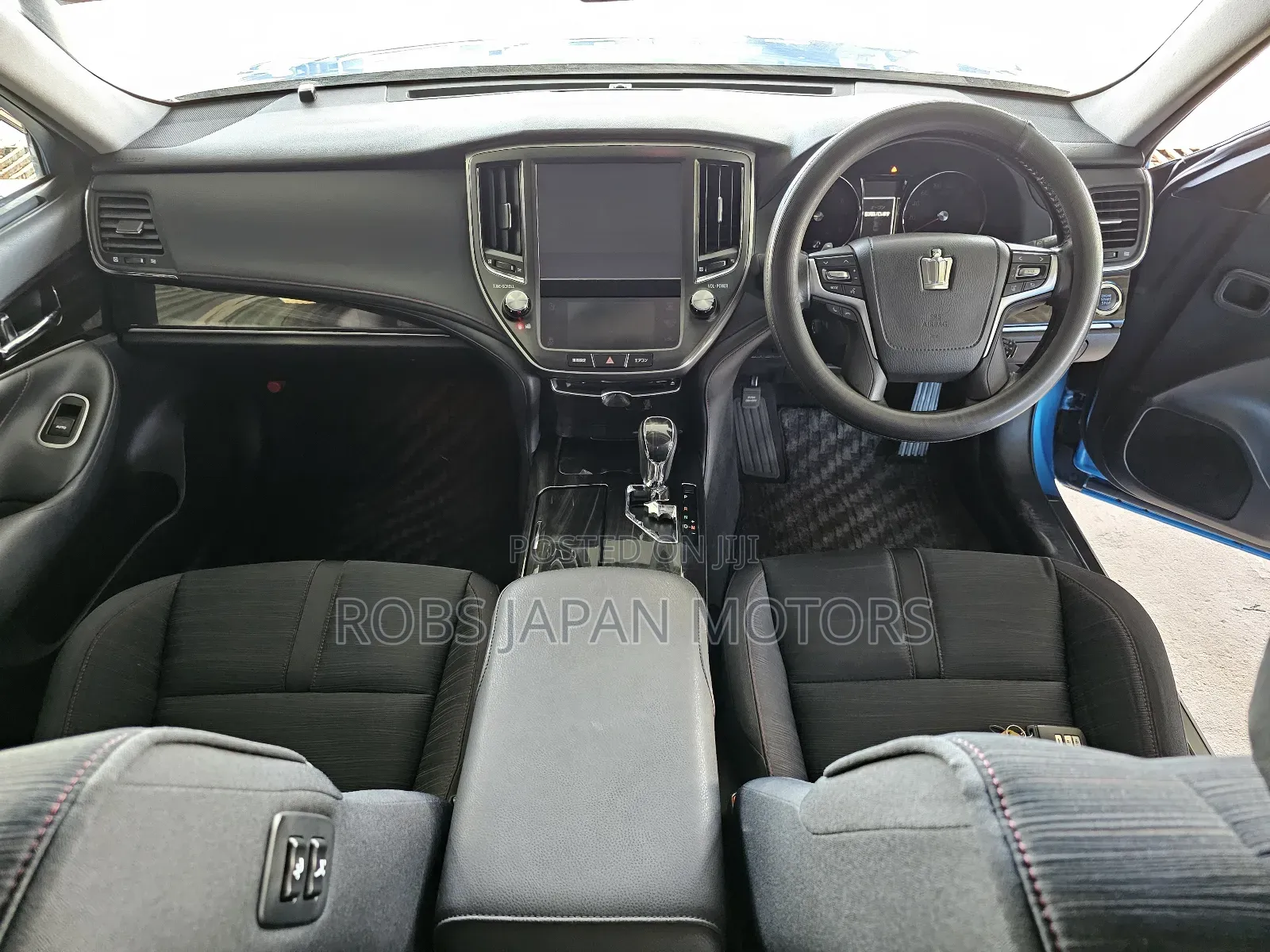 Toyota Crown 2017 Teal