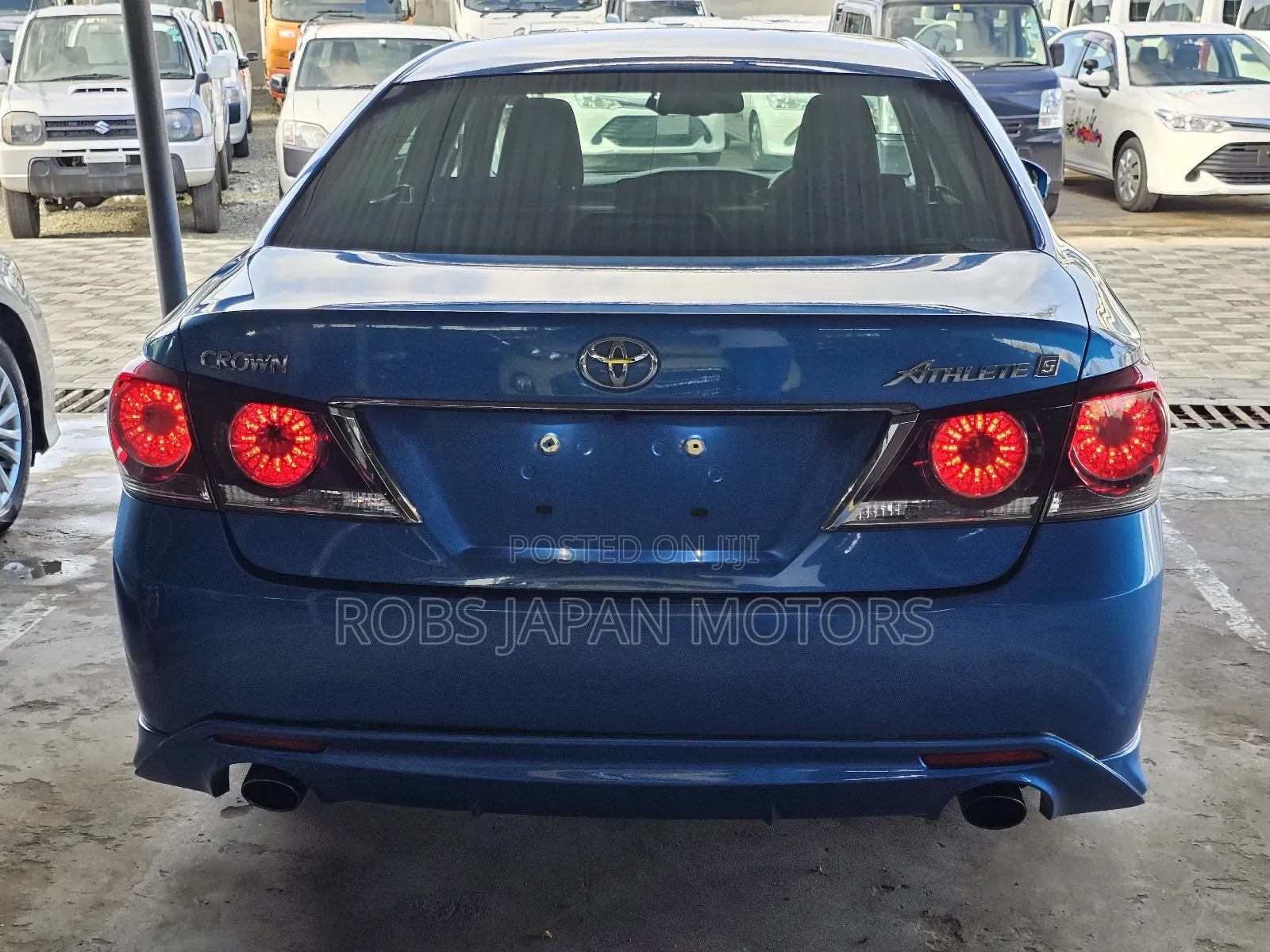Toyota Crown 2017 Teal