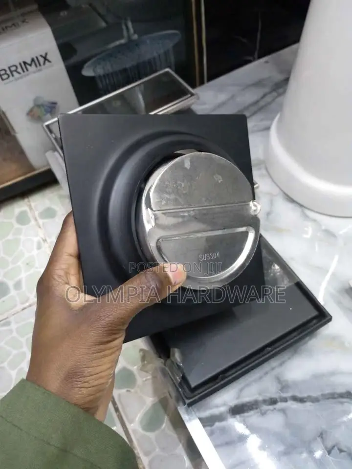 Brimix Black Floor Drain 15x15