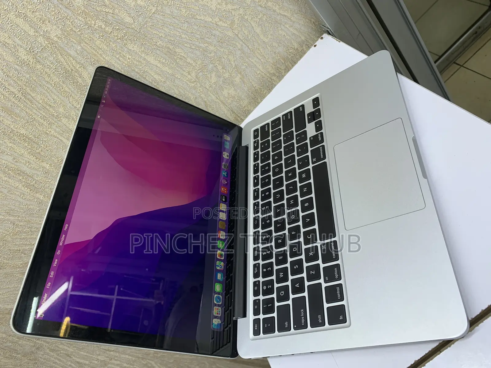 Laptop Apple MacBook Pro 2015 8GB Intel Core I5 SSD 256GB