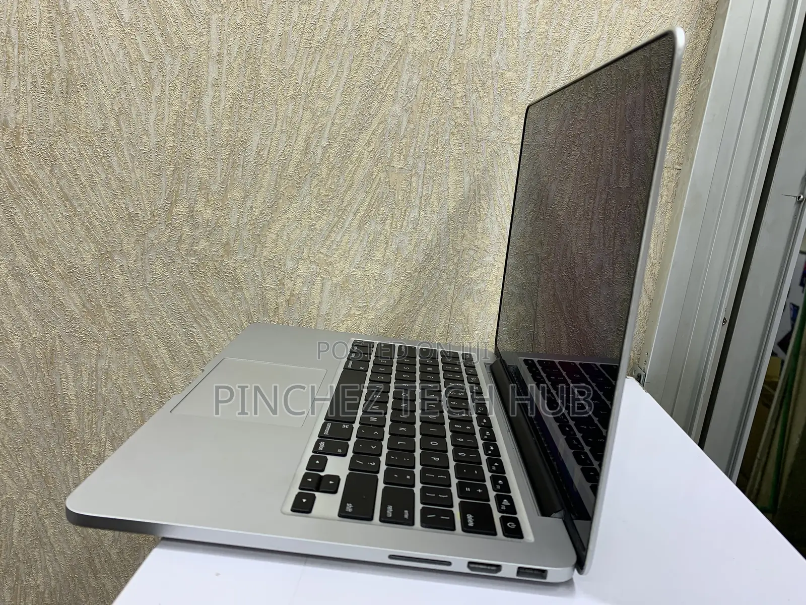 Laptop Apple MacBook Pro 2015 8GB Intel Core I5 SSD 256GB