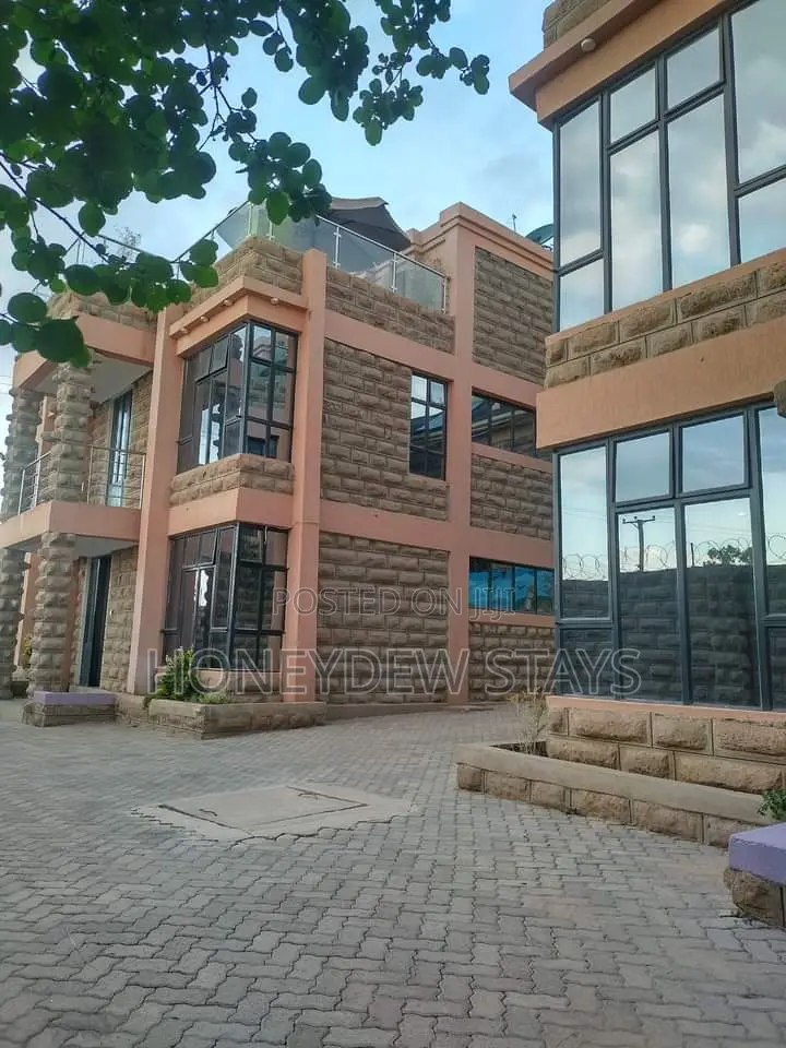 Cozy 8-Bedroom Furnished Maisonette in Athi River
