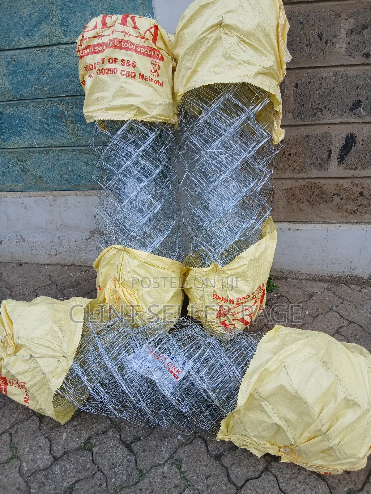 Metal Mesh Fence / Chain Link