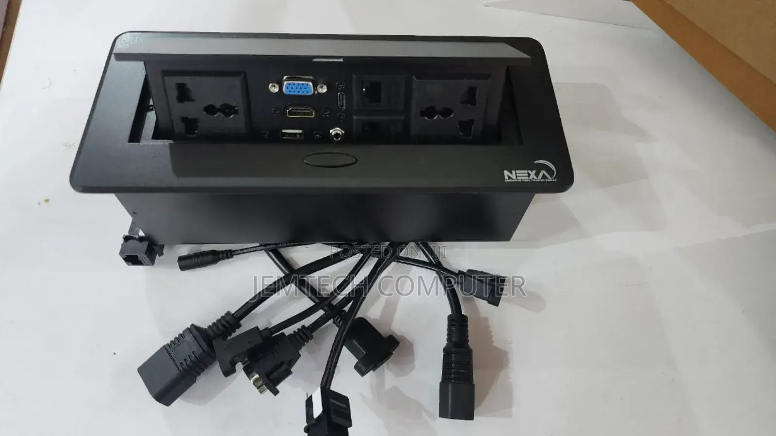 Black Pop-Up Multifunction Socket With 2 Universal Sockets Type-C 2.0
